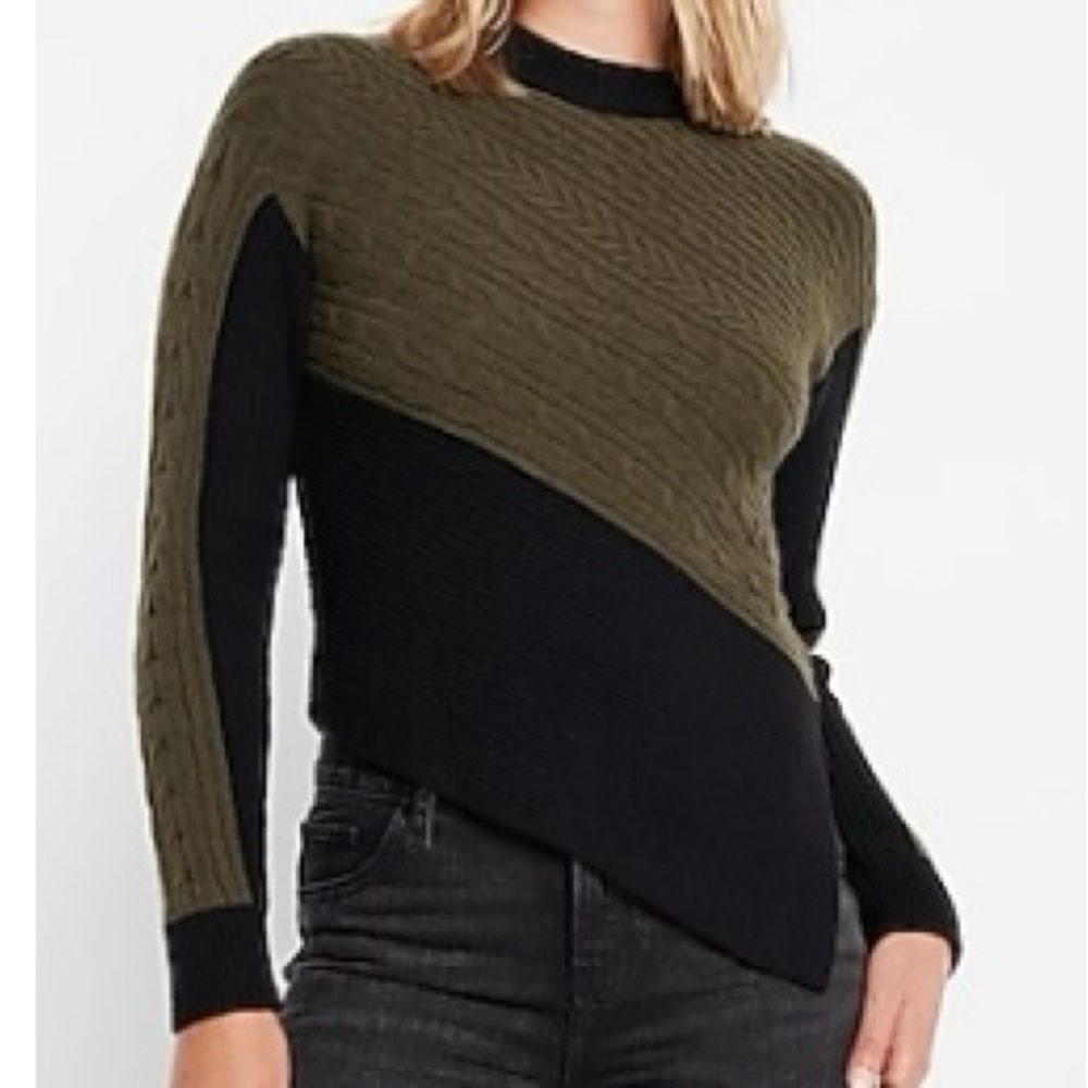 Woman’s Express color block asymmetrical hem sweater black and olive green Med